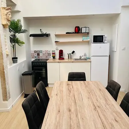 Appart De Charme 2-4 Pers / Wifi Apartment *